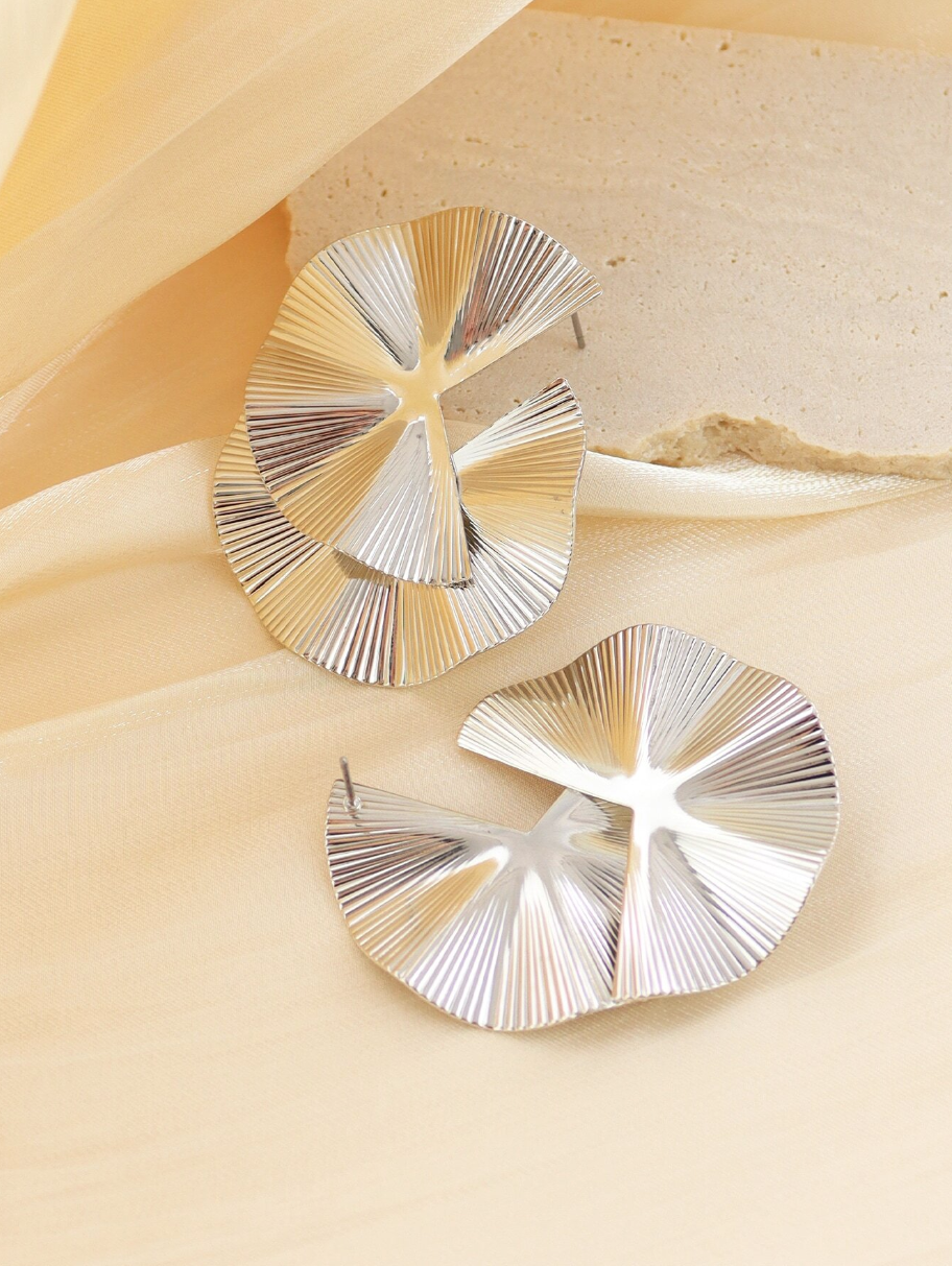 Geometric shaped silver earrings